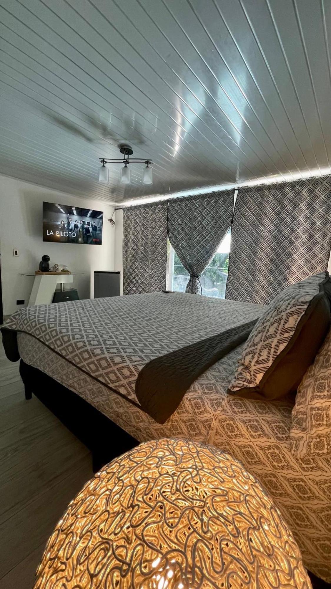 Bed and Breakfast La Romantica Contadora Island Экстерьер фото