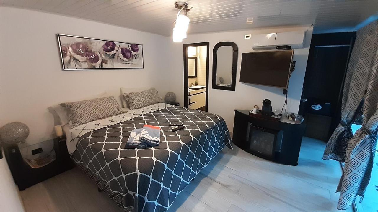 Bed and Breakfast La Romantica Contadora Island Экстерьер фото